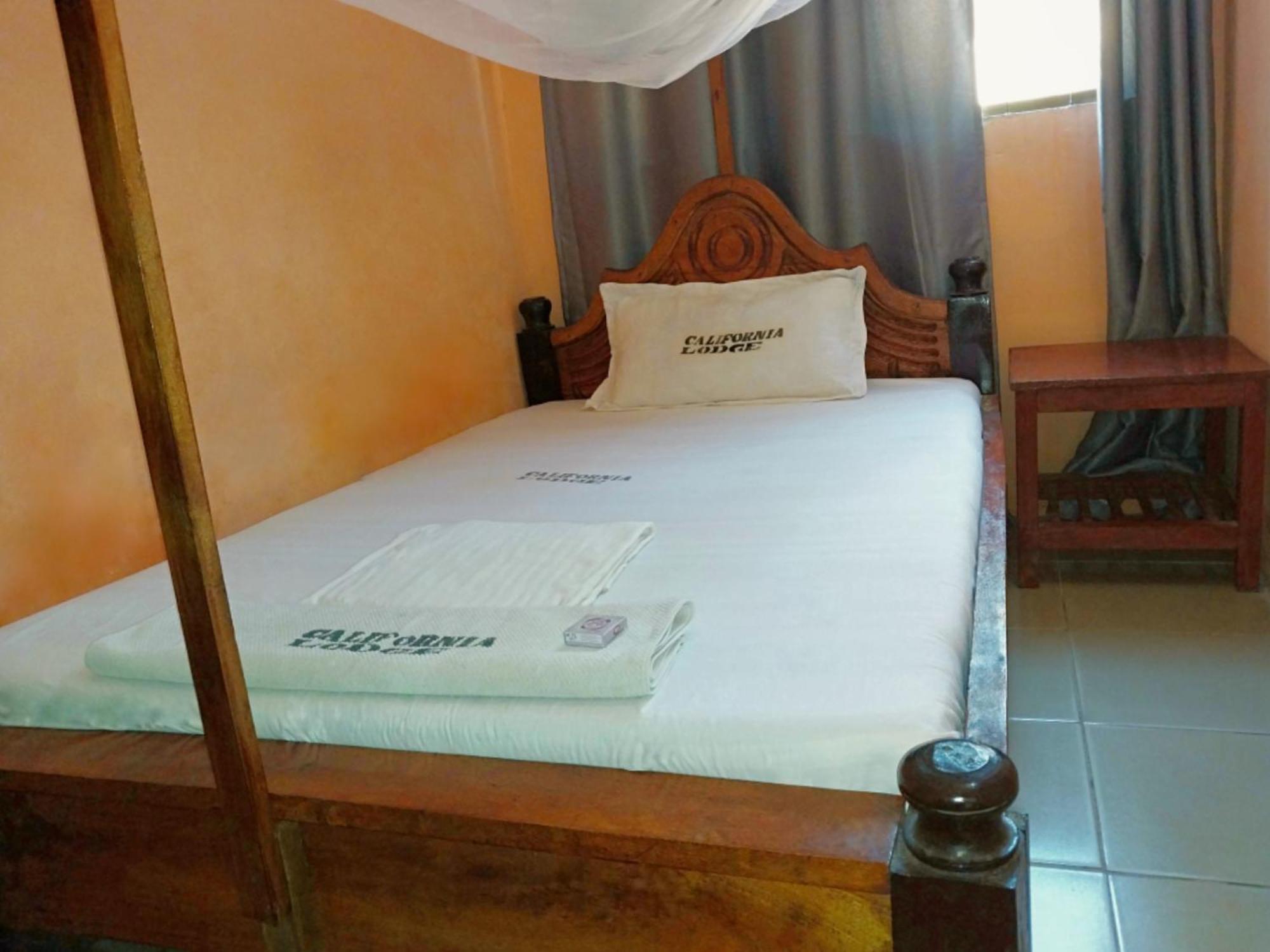 California Lodge Bagamoyo Exterior photo